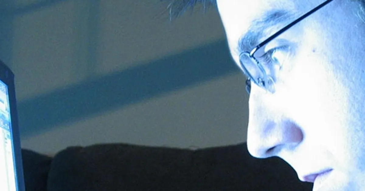 Does A Computer Harm My Eyes?