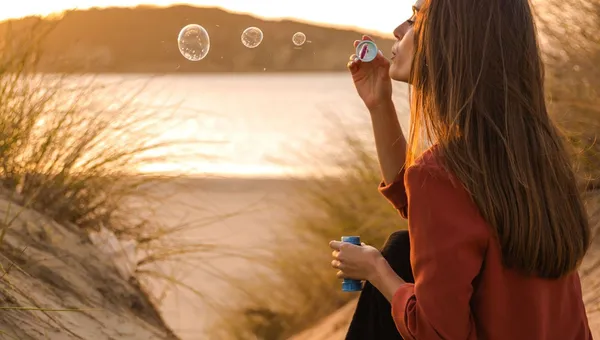 Clear Vision Ahead: Top 10 Eye Health Habits for the New Year
